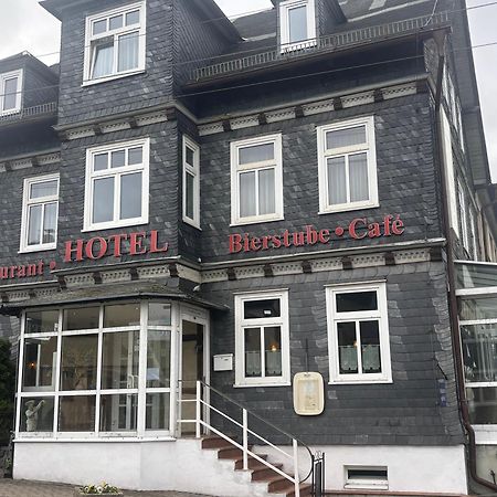 Hotel Burghof Oberweißbach エクステリア 写真